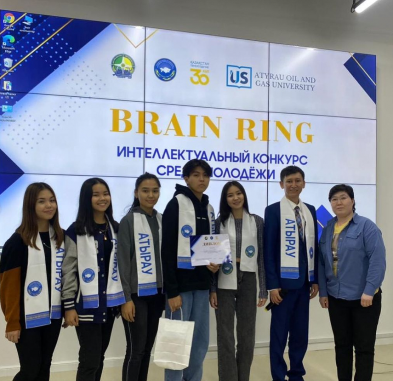 APEC students became the best in intellectual competition